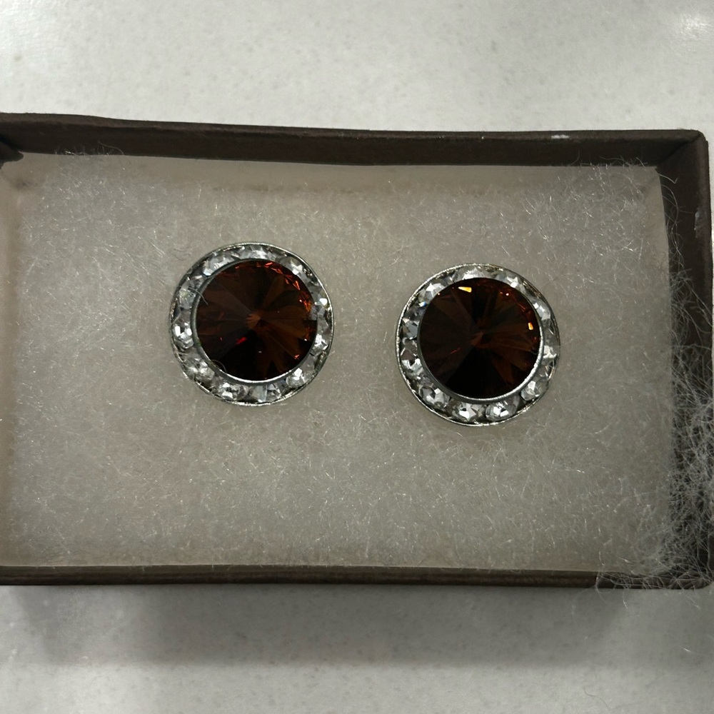 Brown studs $10